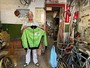 Chiude la storica ciclofficina di Nizza Millefonti: "Questo negozio è stato la mia seconda casa" [FOTO]