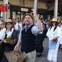 Dalla &quot;Merica&quot; al voto delle donne: tutti i temi della sfilata delle Sagre 2025