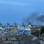 Genova soffoca sotto l’inquinamento che viene dal mare, il vicesindaco Terrile: “Monitoraggio continuo, ma serve accelerare sull’elettrificazione delle banchine”