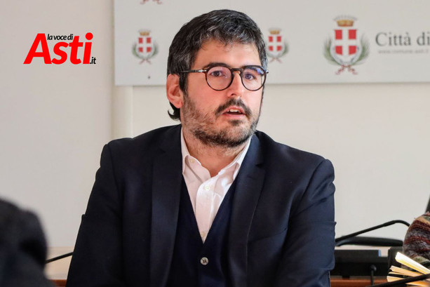 Piazza Torino, traffico e promesse mancate: la rotonda diventa terreno di campagna elettorale [VIDEO]