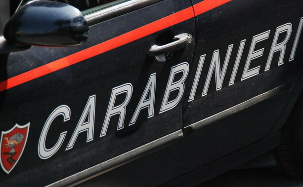 Accoltella una donna durante un incontro in un residence: arrestato per tentato omicidio Accoltella una donna durante un incontro in un residence: arrestato per tentato omicidio