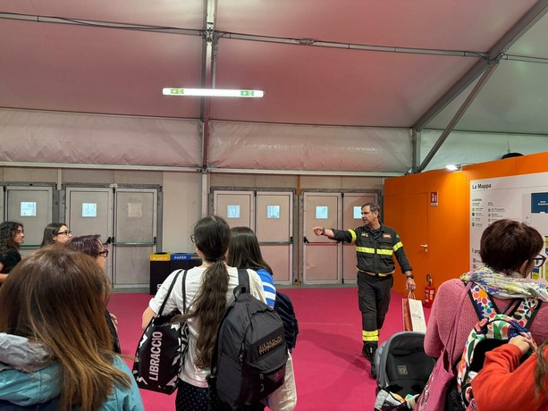 Il maltempo flagella Torino Sud: emergenza anche al Salone del Libro, evacuati il Bookstock e l’Arena. Deviati bus e tram Il maltempo flagella Torino Sud: emergenza anche al Salone del Libro, evacuati il Bookstock e l’Arena. Deviati bus e tram