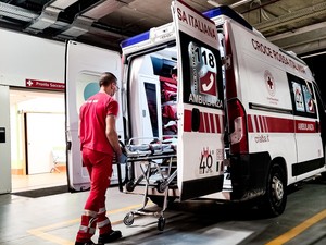 Infortunio sul lavoro a Cervere: operaio travolto da un bancale, è grave Infortunio sul lavoro a Cervere: operaio travolto da un bancale, è grave