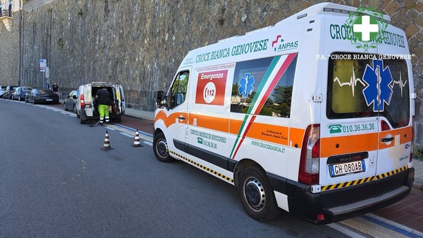Corso Italia, 28enne investito dopo una rissa: è in condizioni gravissime al San Martino Corso Italia, 28enne investito dopo una rissa: è in condizioni gravissime al San Martino