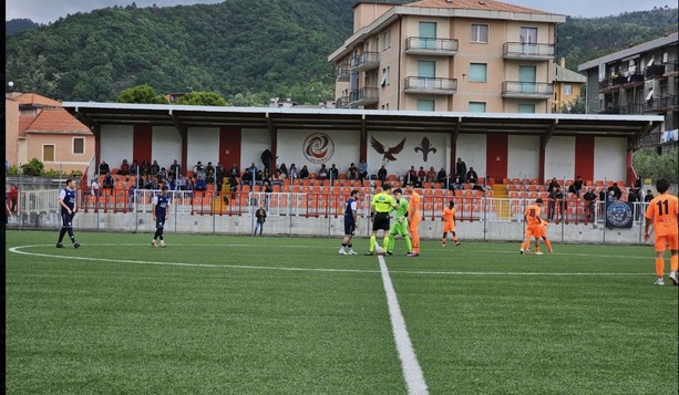 Calcio. La Spotornese cerca il colpo salvezza contro il Masone, la webcronaca dal Picasso (LIVE)