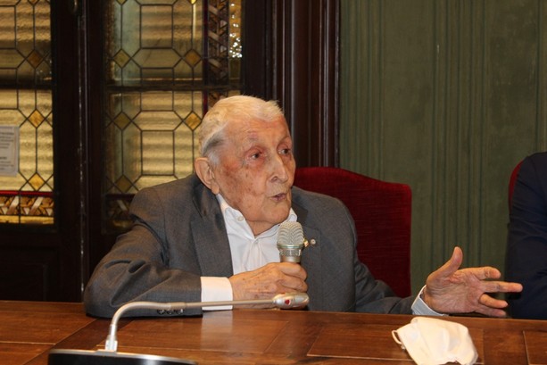 Addio a Giovanni Bressano, la voce libera e il cuore pulsante di Alba Addio a Giovanni Bressano, la voce libera e il cuore pulsante di Alba