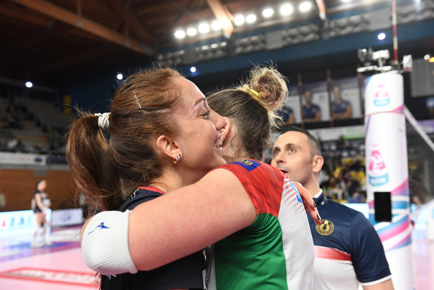 Volley A1/F: la Wash4green Pinerolo batte Bergamo e guarda i play off scudetto Volley A1/F: la Wash4green Pinerolo batte Bergamo e guarda i play off scudetto