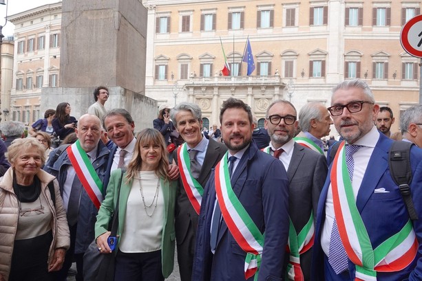 “Montanità” a rischio nel Savonese, la protesta dei Comuni a Roma: “Non una questione di etichette ma di equità territoriale”
