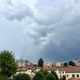 IN DIRETTA. Allerta meteo: raffiche di vento, temporali e grandine colpiscono la provincia di Varese