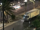 Coppia torinese sopravvissuta alla strage di Nizza: &quot;Sono vittime terrorismo&quot;. Condannato Viminale