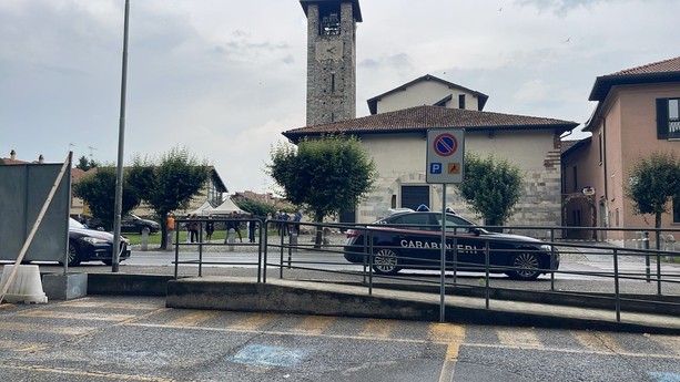 Paura a Sesto Calende. Allarme bomba alla casa di comunità di largo dell'Acqua. In azione gli artificieri