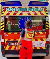 Seborga, scontro tra moto e auto a Madonna della Neve: muore il motociclista