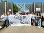 Roggero, Salvini dopo la visita in carcere: "È sereno e ci siamo abbracciati, sarei orgoglioso di poterlo candidare" Roggero, Salvini dopo la visita in carcere: "È sereno e ci siamo abbracciati, sarei orgoglioso di poterlo candidare"