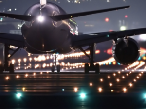 Allarme per un aereo a Malpensa, vigili del fuoco e ambulanze in azione