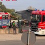 Incendio al Consorzio Agrario, a fuoco un camion con una cisterna di gasolio