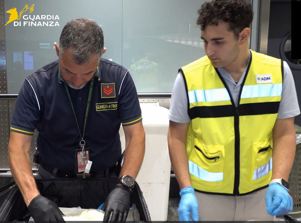 Prodotti alimentari "illegali". A Malpensa in sei mesi boom di sequestri Prodotti alimentari "illegali". A Malpensa in sei mesi boom di sequestri