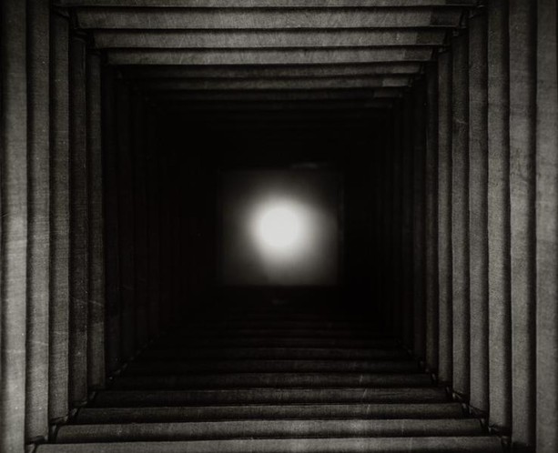 Michel Graniou, l’alchimista della luce: un viaggio nella “Camera Obscura” Michel Graniou, l’alchimista della luce: un viaggio nella “Camera Obscura”