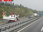 Incidente sulla A21 tra Felizzano e Asti Est, intervenuto l'elisoccorso Incidente sulla A21 tra Felizzano e Asti Est, intervenuto l'elisoccorso