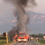 Auto rubata trovata in fiamme nelle campagne di Sommariva Bosco