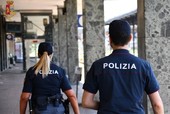 Giorni di partenze e arrivi: in Piemonte controllate 843 persone in 26 stazioni ferroviarie. C'è anche un arresto