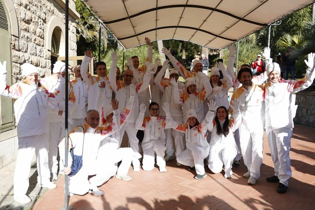 La Fiamma Olimpica sta per accendersi a Sanremo: dalla città dei fiori il viaggio verso Milano Cortina 2026 (Foto e Video)