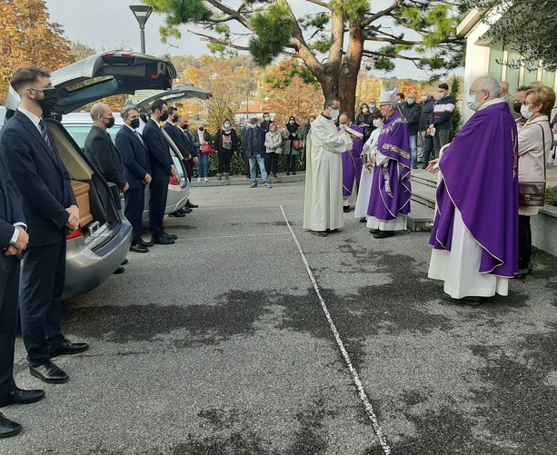Funerali delle vittime di piazza Sabin: “La città ha mostrato tanta vicinanza” Funerali delle vittime di piazza Sabin: “La città ha mostrato tanta vicinanza”