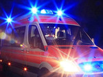 Auto si ribalta dopo l'incidente: due giovani donne ferite sull'Autolaghi