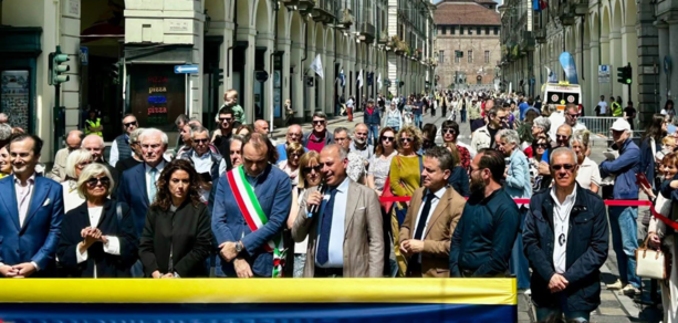 I cantieri sono un ricordo: i torinesi si riappropriano di via Po dopo lunghi mesi di lavori