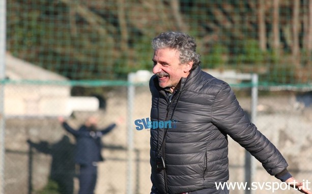 Calcio, Città di Savona. Il saluto di mister Frumento: "Idealmente sarò sempre a fianco dei miei ragazzi, con loro stima, fiducia e lealtà" Calcio, Città di Savona. Il saluto di mister Frumento: "Idealmente sarò sempre a fianco dei miei ragazzi, con loro stima, fiducia e lealtà"