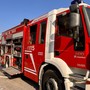 Autoarticolato si rovescia su un fianco a Cherasco, illeso il conducente