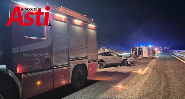 Gravissimo incidente sul tratto astigiano dell'A21: un morto e un ferito grave Gravissimo incidente sul tratto astigiano dell'A21: un morto e un ferito grave