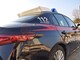 Aggredisce due uomini e fugge con un’auto rubata: tre vittime in venti minuti, identificato e arrestato il responsabile