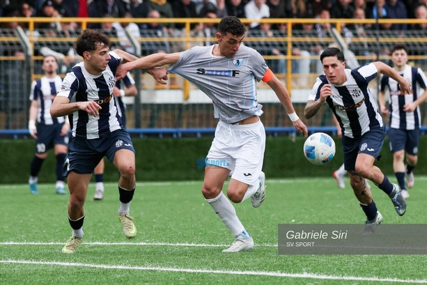 Calcio | Albissole, capitan Diana si tiene comunque stretto il pari nel derby: "Un punto d'oro contro questo Savona" (VIDEO) Calcio | Albissole, capitan Diana si tiene comunque stretto il pari nel derby: "Un punto d'oro contro questo Savona" (VIDEO)