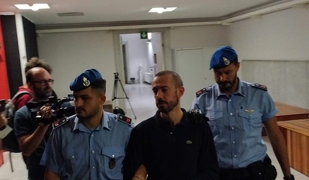 Delitto Scagni, la difesa chiede lo sconto di pena: "Alberto non merita l'ergastolo, va curato" (Video) Delitto Scagni, la difesa chiede lo sconto di pena: "Alberto non merita l'ergastolo, va curato" (Video)