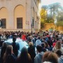 Raid al liceo Da Vinci, Salis agli studenti: “Siete magici. Vi meritate l’attenzione della politica e della città” Raid al liceo Da Vinci, Salis agli studenti: “Siete magici. Vi meritate l’attenzione della politica e della città”