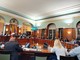 Aurelia bis, il nodo svincoli spacca il consiglio: approvato l'ordine del giorno della maggioranza, ma l'opposizione tuona: "Così non si trova una soluzione condivisa" (Foto) Aurelia bis, il nodo svincoli spacca il consiglio: approvato l'ordine del giorno della maggioranza, ma l'opposizione tuona: "Così non si trova una soluzione condivisa" (Foto)