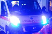 Schianto in auto nella notte: quattro giovani feriti, due sono gravi