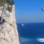 Capo Noli, climber straniera soccorsa dai Vigili del Fuoco: intervento sulla parete a picco sul mare (FOTO)