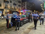 Blitz di carabinieri e Gtt sui bus della movida, un passeggero su 4 viaggia senza biglietto Blitz di carabinieri e Gtt sui bus della movida, un passeggero su 4 viaggia senza biglietto