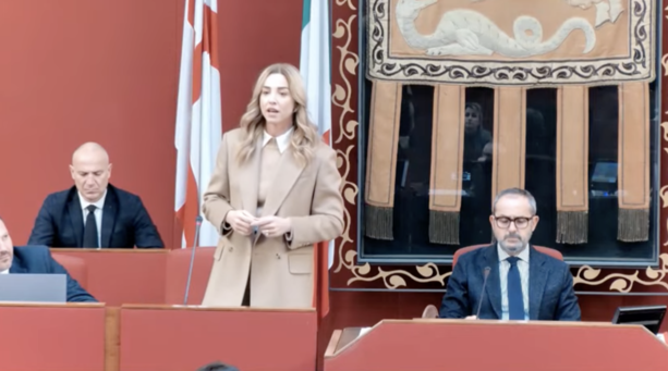 Natale, polemica sul presepe a Tursi. Salis: “Chi grida allo scandalo farebbe meglio a informarsi”