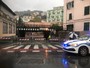 Maltempo in città: madre e figlia intrappolate in auto, i vigili del fuoco le salvano