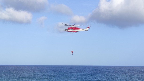 Soccorso in mare a Celle Ligure, intervento dell’elisoccorso