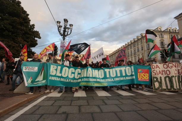 Droni sulla Flotilla e Torino risponde. Corteo da piazza Castello: &quot;Blocchiamo tutto&quot;