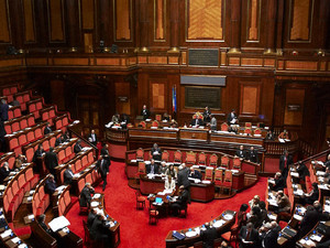 Calcio | I dilettanti in affanno. Si muove il Parlamento: "Premi alla formazione e ritorno del vincolo" Calcio | I dilettanti in affanno. Si muove il Parlamento: "Premi alla formazione e ritorno del vincolo"