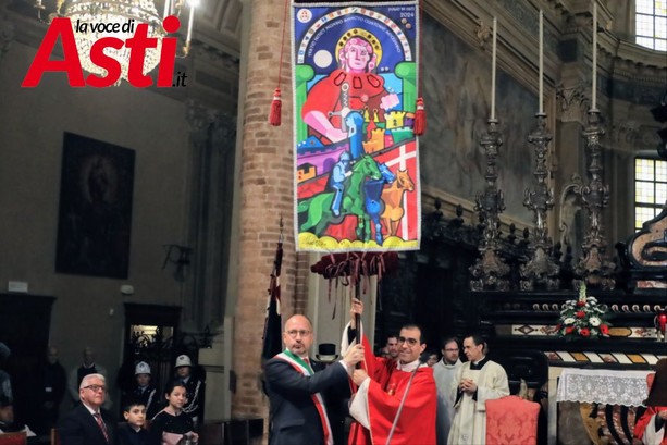 Asti: tradizione e devozione del martedì 'del Santo' [GALLERIA FOTOGRAFICA]