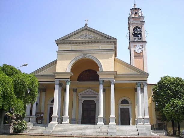 Sabato a Gavirate l'ultimo saluto a Enrico Ferri, il dottore che era entrato nel cuore della gente Sabato a Gavirate l'ultimo saluto a Enrico Ferri, il dottore che era entrato nel cuore della gente