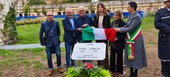 Il messaggio di pace di John Lennon portato a Torino dalla sorella Julia: &quot;Siedi e rifletti&quot; [FOTO]