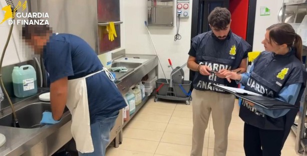 Controlli della Finanza in tutto il Varesotto: scoperti 20 lavoratori in nero. Sanzioni fino a 244mila euro