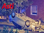 Viale Partigiani bloccato in entrambi i sensi: auto ribaltata all'imbocco Viale Partigiani bloccato in entrambi i sensi: auto ribaltata all'imbocco