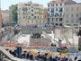 Piazza Eroi, arrivano le travi per l’ultimo livello del parcheggio: il cantiere entra nella fase decisiva (Foto) Piazza Eroi, arrivano le travi per l’ultimo livello del parcheggio: il cantiere entra nella fase decisiva (Foto)